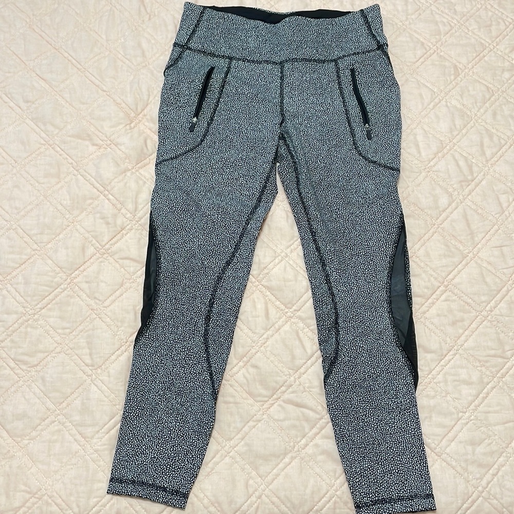 Lululemon ventilated leggings size 8